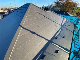 ガルバリウム鋼板製の屋根